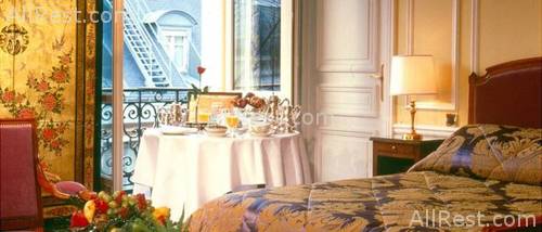 Hotel De Crillon 23